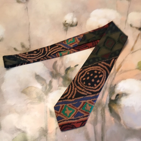 Le chateau tie - Picture 5 of 8